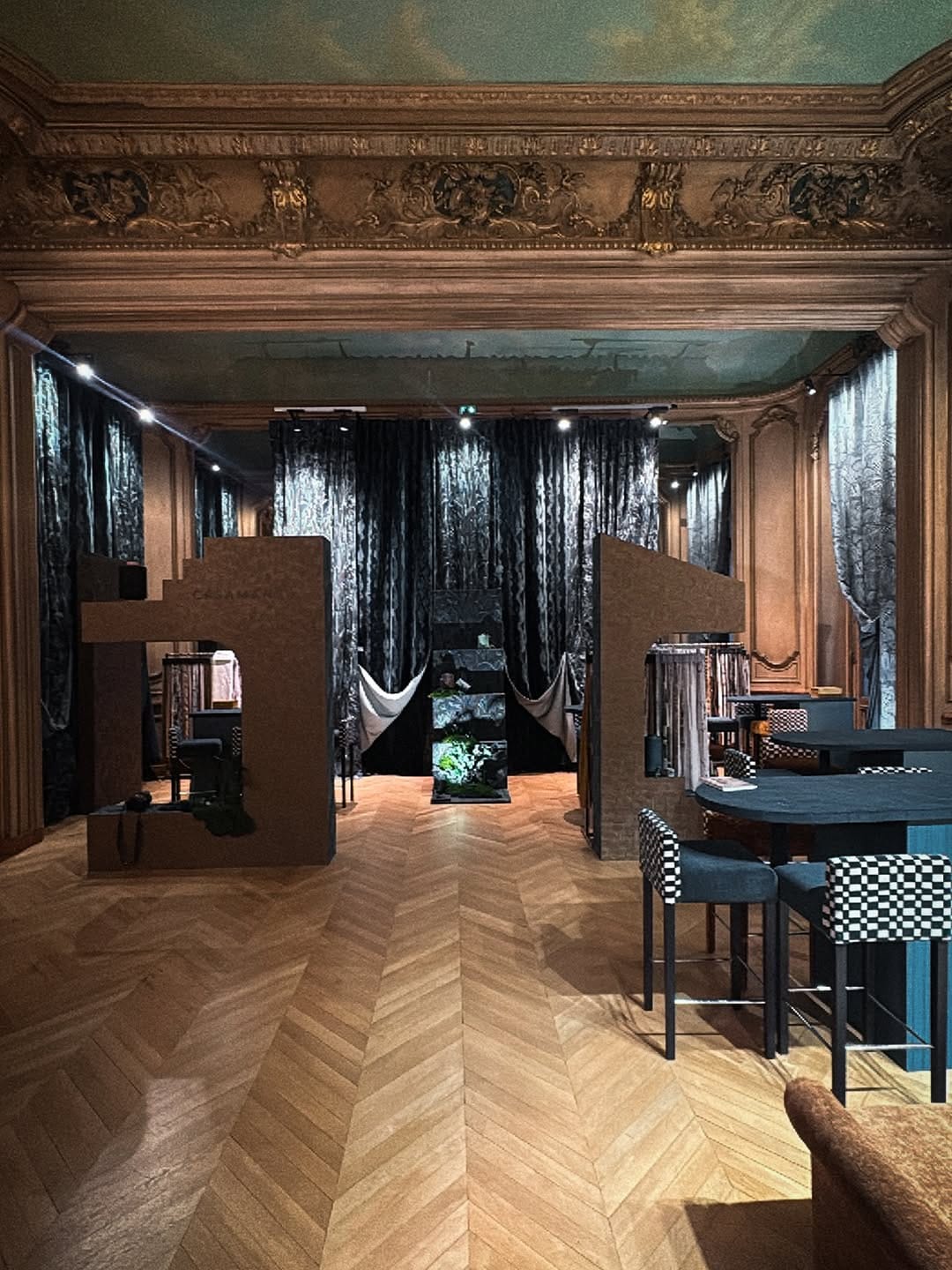 Post 2 by #casamance_official on Instagram (carousel)