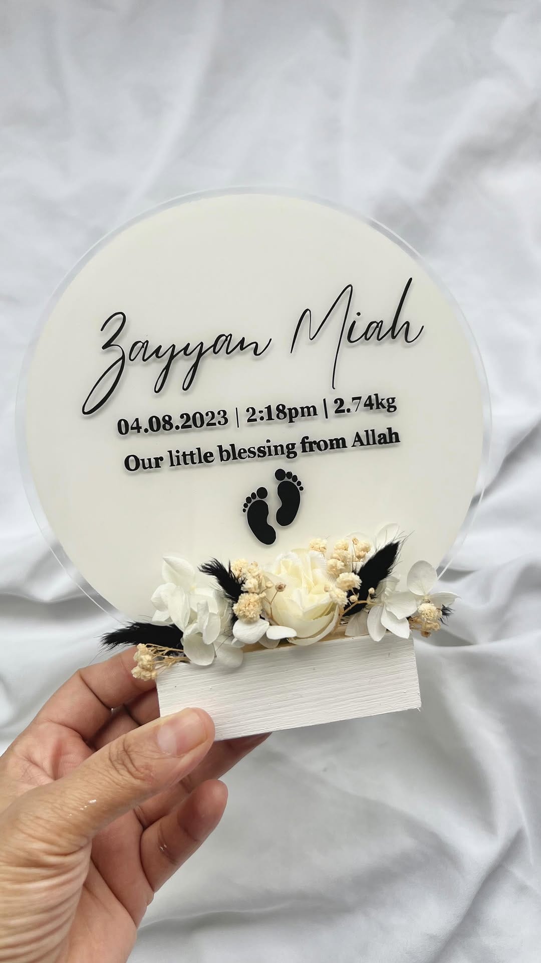 Post 8 by Personalised Giftss on Instagram (video)