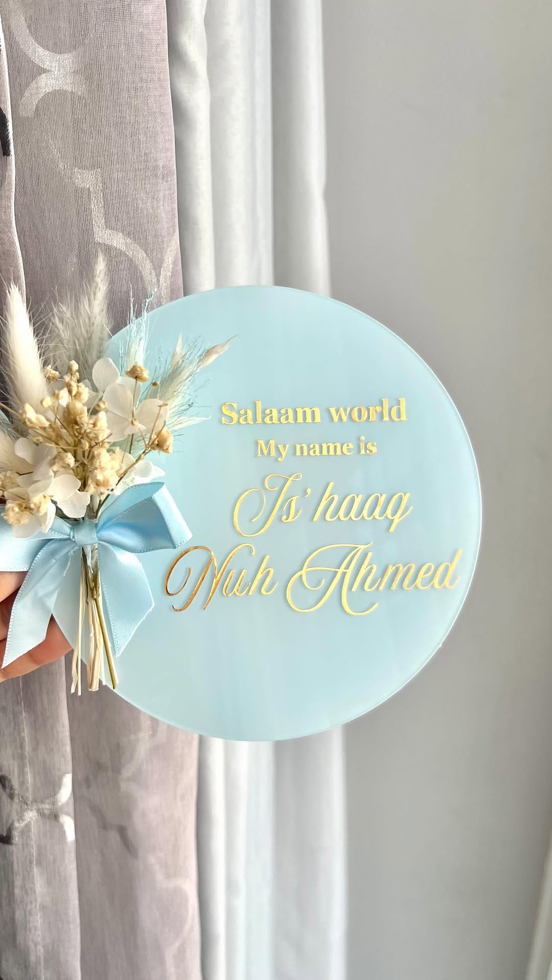 Post 3 by Personalised Giftss on Instagram (video)