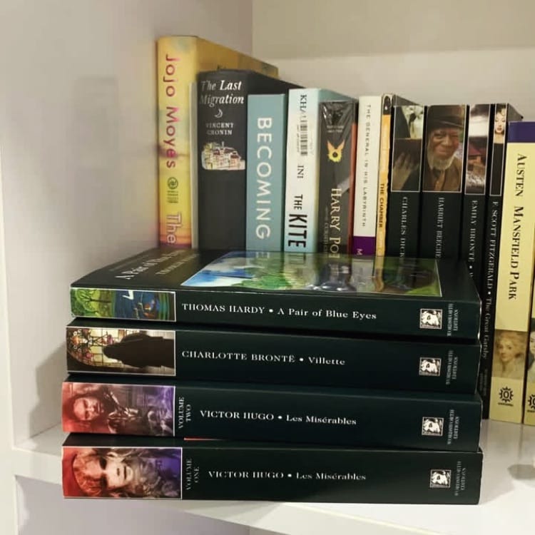 Post 4 by (New Book Sale) نیو بوک سِیل on Instagram (image)