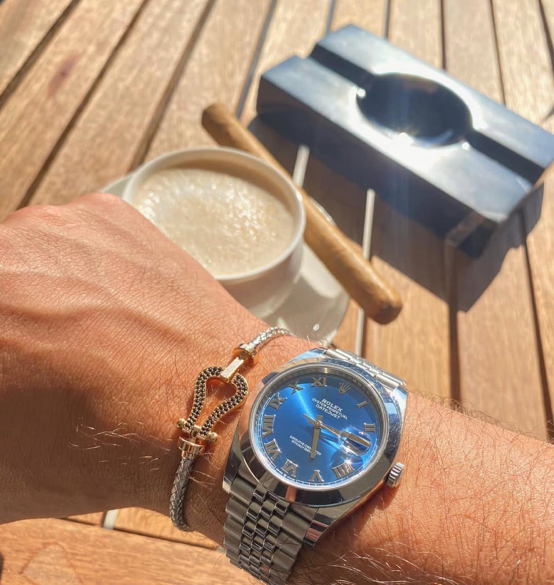 Post 3 by Bracelets Club on Instagram (image)