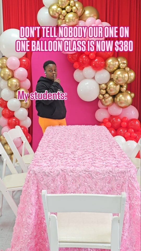 Post 9 by Loteba - Party Rental | Balloons | Events decoration on Instagram (video)
