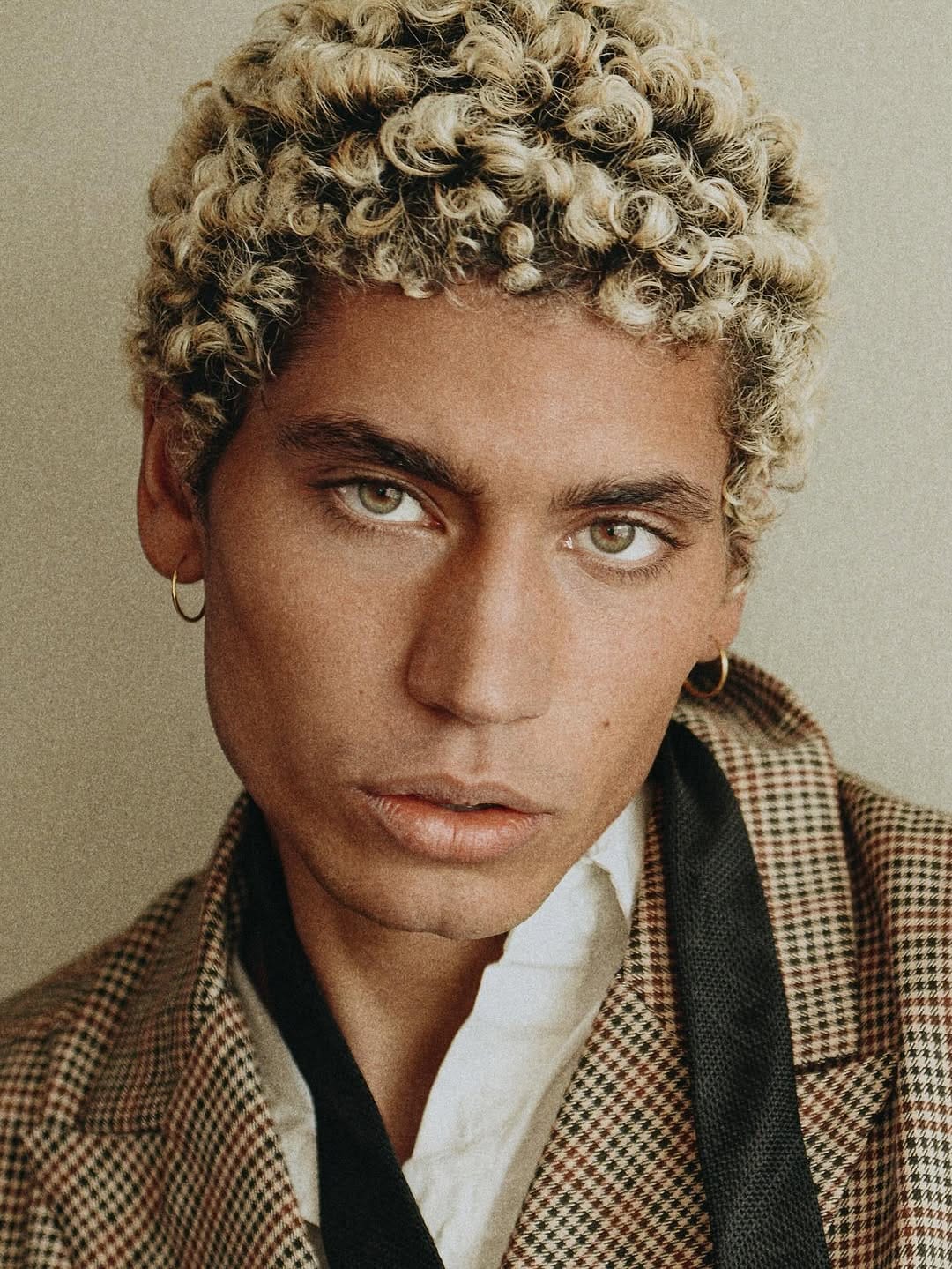 Post 4 by Vincent Rayvon on Instagram (carousel)