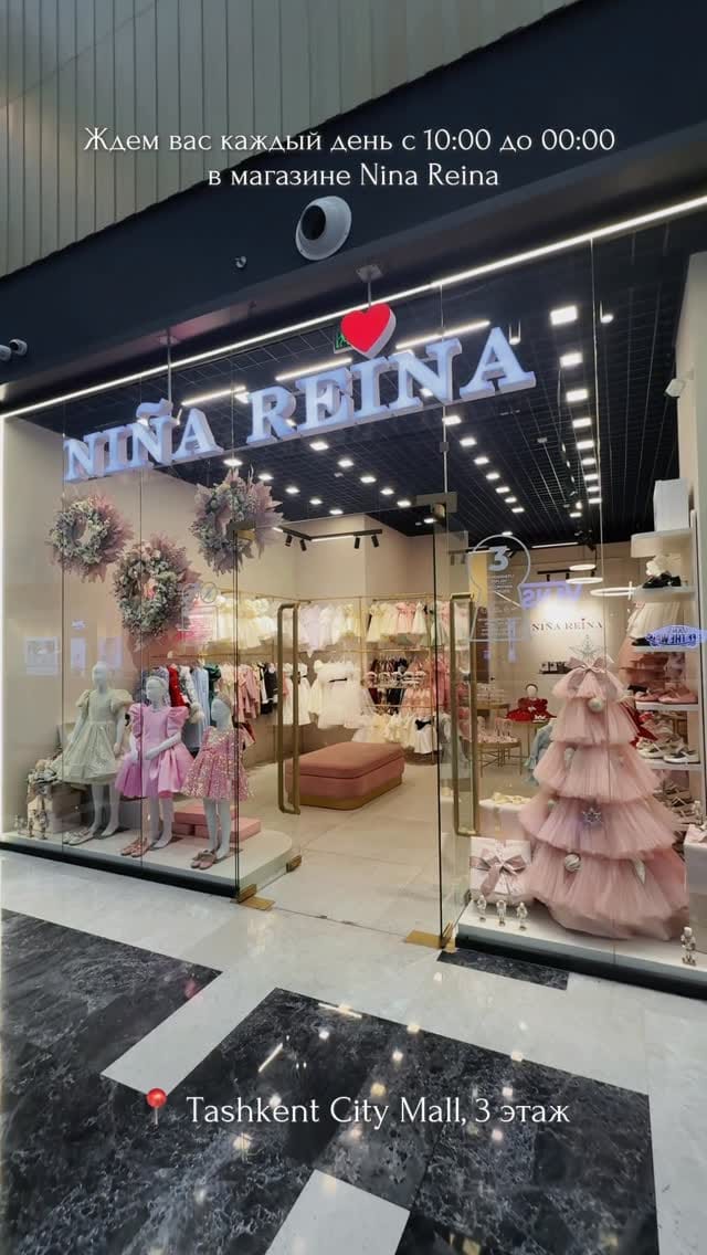 Post 8 by GIRLS’ AND MOMS’ DRESSES ATELIER WORLDWIDE on Instagram (video)