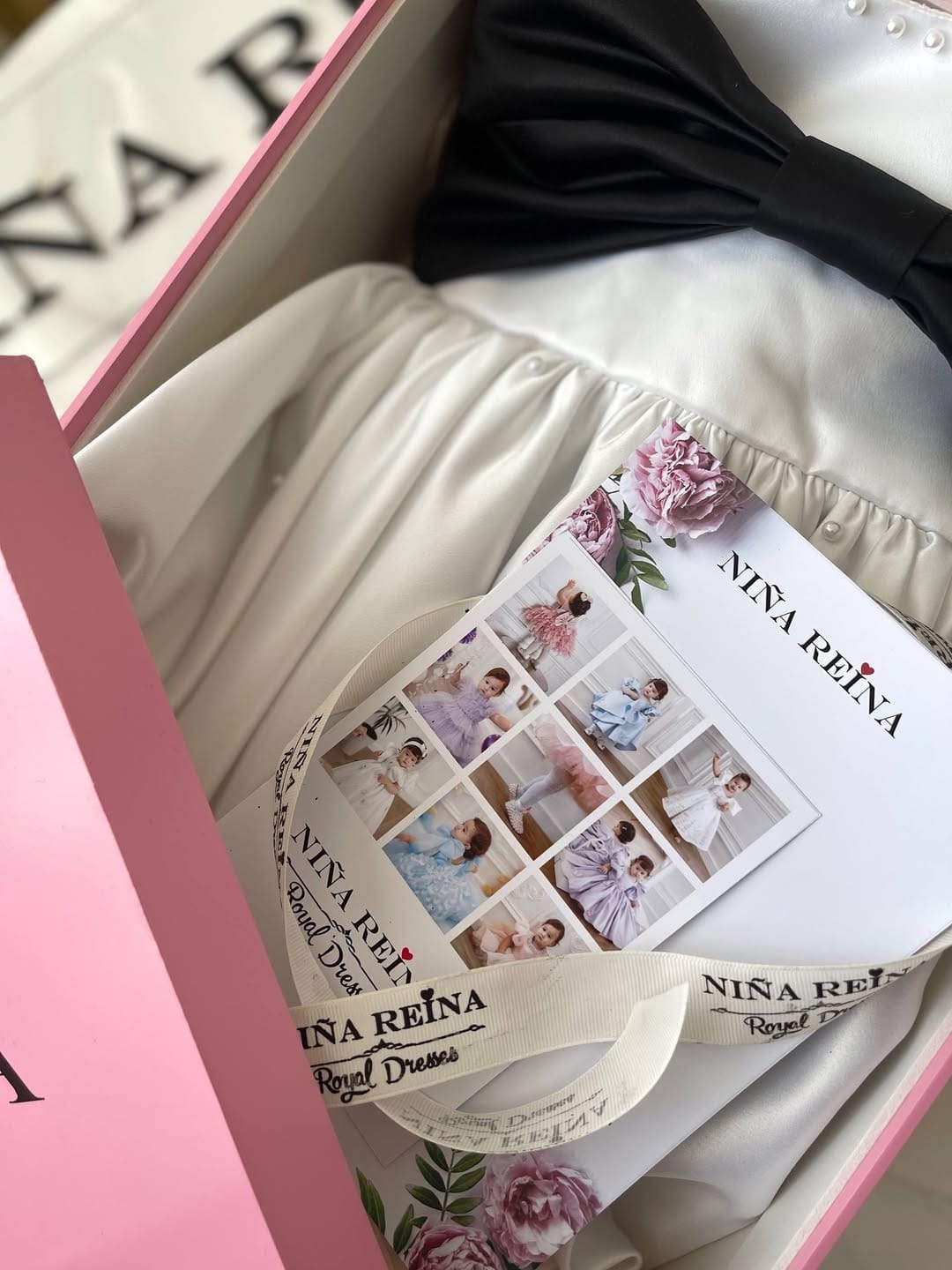 Post 1 by GIRLS’ AND MOMS’ DRESSES ATELIER WORLDWIDE on Instagram (carousel)