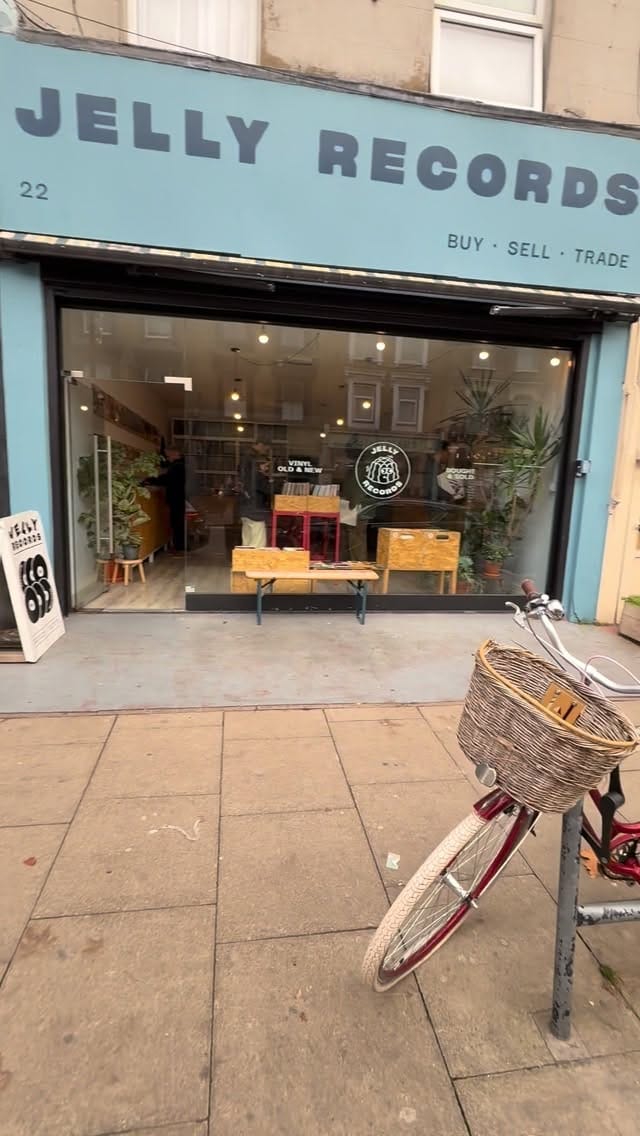 Post 10 by Jelly Records on Instagram (video)