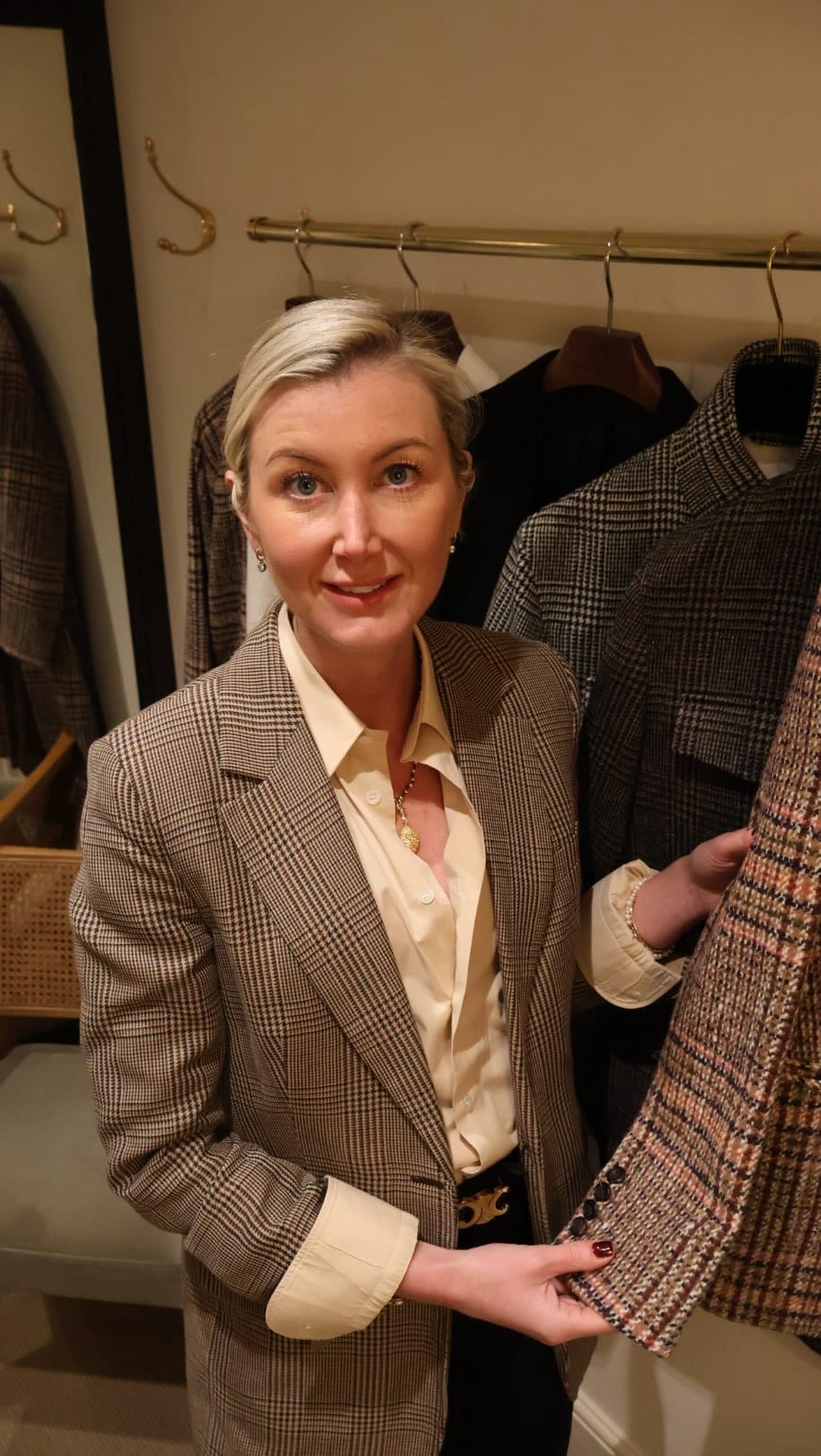 Post 6 by Caroline Andrew on Instagram (video)