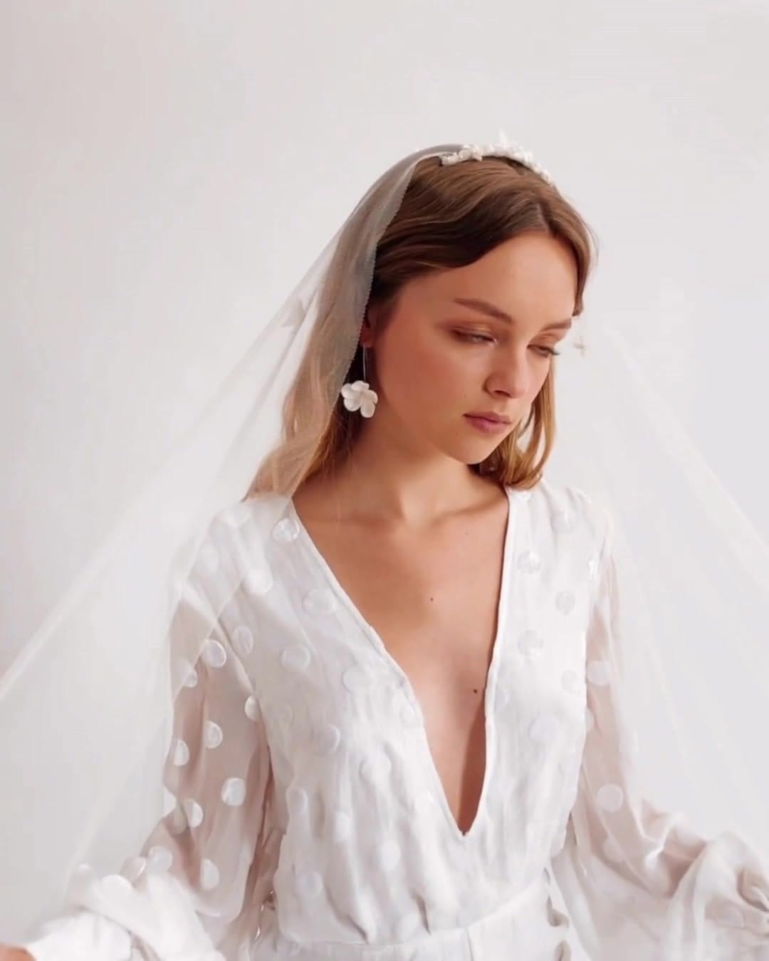 Post 10 by ＫＹＮＡ  ＭＡＲＥＥ 𝓛𝓾𝔁𝓾𝓻𝔂 𝓐𝓬𝓬𝓮𝓼𝓼𝓸𝓻𝓲𝓮𝓼 on Instagram (video)