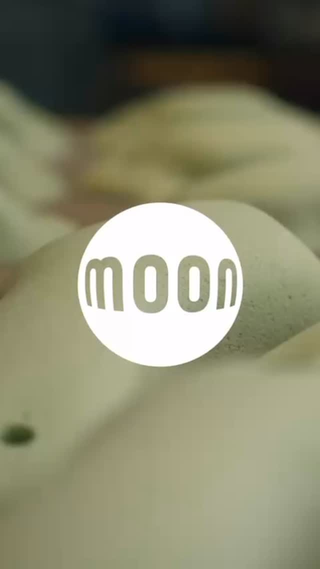 Post 1 by Moon Climbing on Instagram (video)