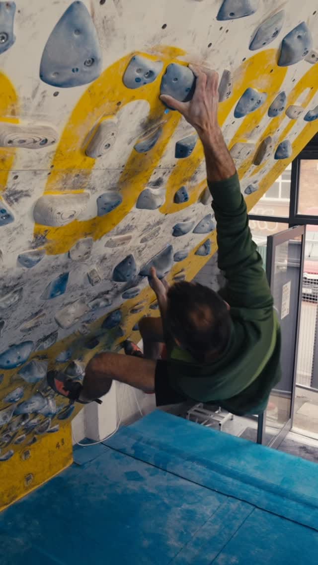 Post 10 by Moon Climbing on Instagram (video)