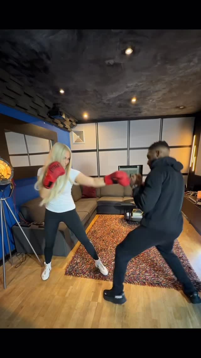 Post 2 by Rheanna cartier on Instagram (video)