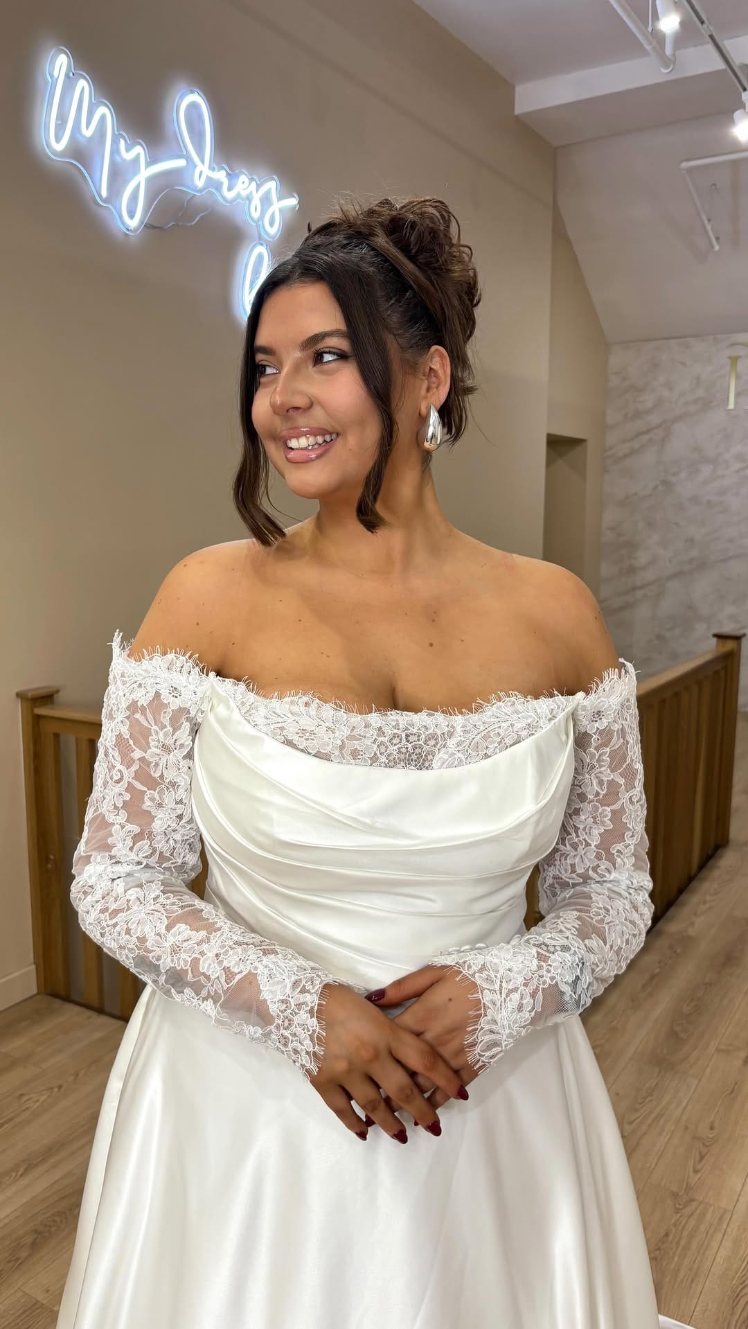 Post 2 by LAURA MAY BRIDAL on Instagram (video)