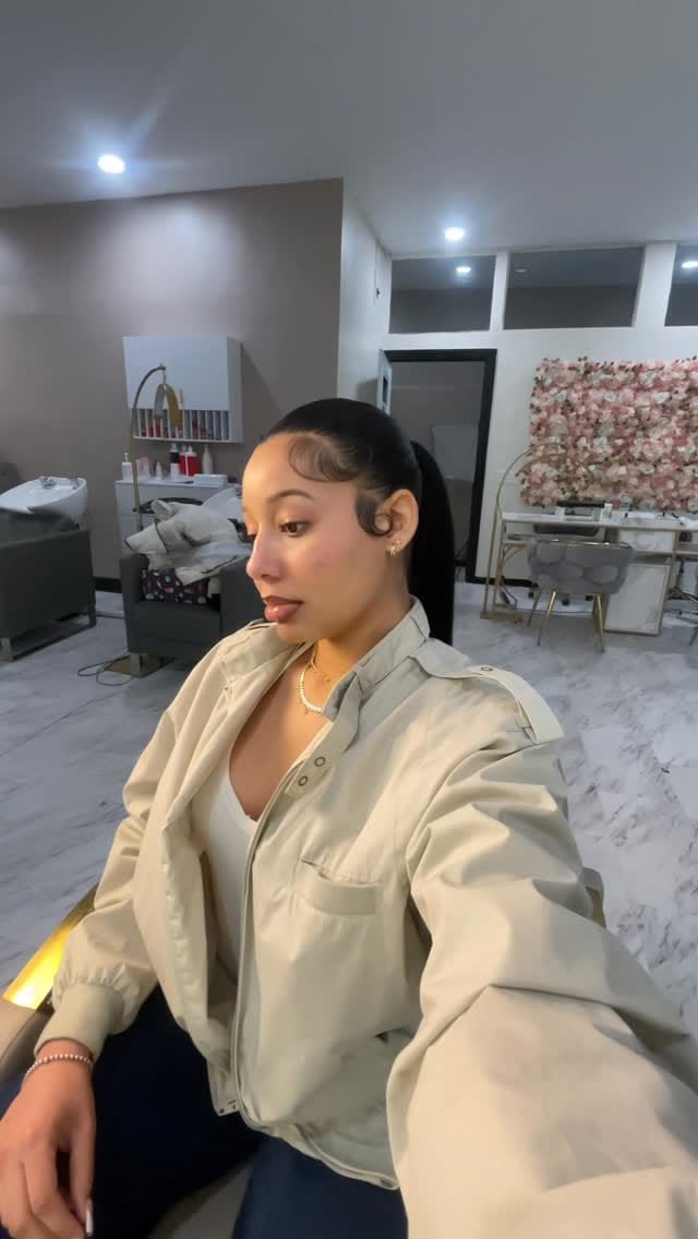 Post 2 by 𝐂𝐡𝐞𝐥𝐬𝐞𝐚 𝐂𝐫𝐮𝐳 on Instagram (video)