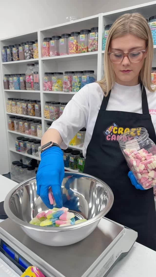 Post 8 by Crazy Candy Co on Instagram (video)