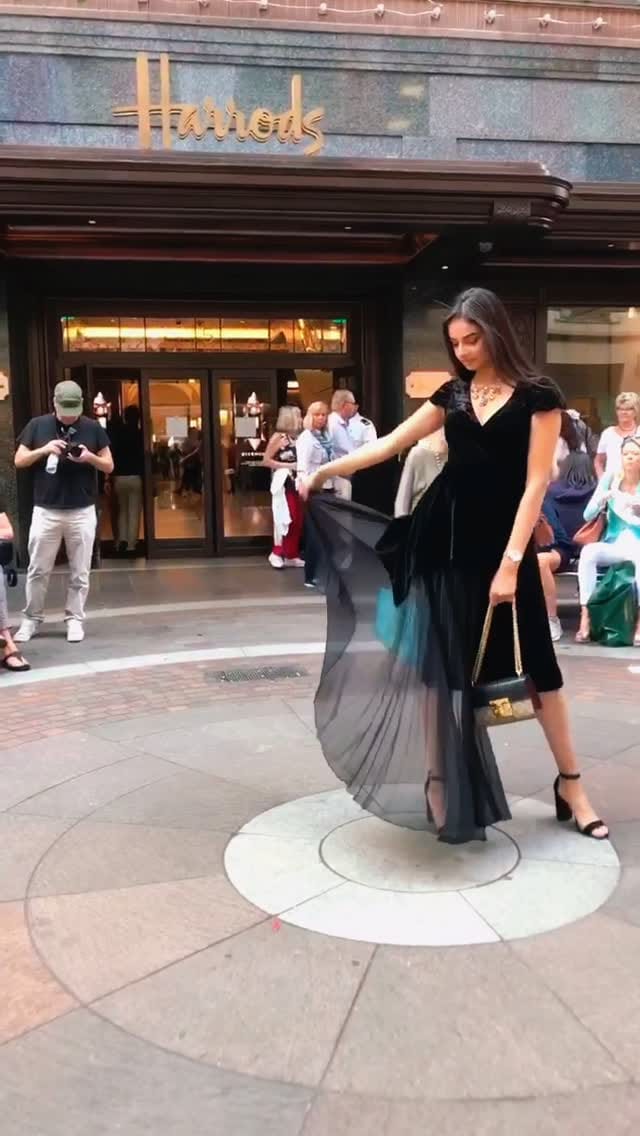 Post 9 by 𝐊 𝐈 𝐑 𝐀 𝐍 ☀️ on Instagram (video)