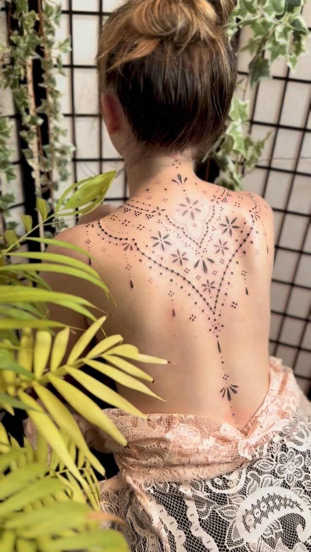Post 1 by Saskia Viney on Instagram (video)