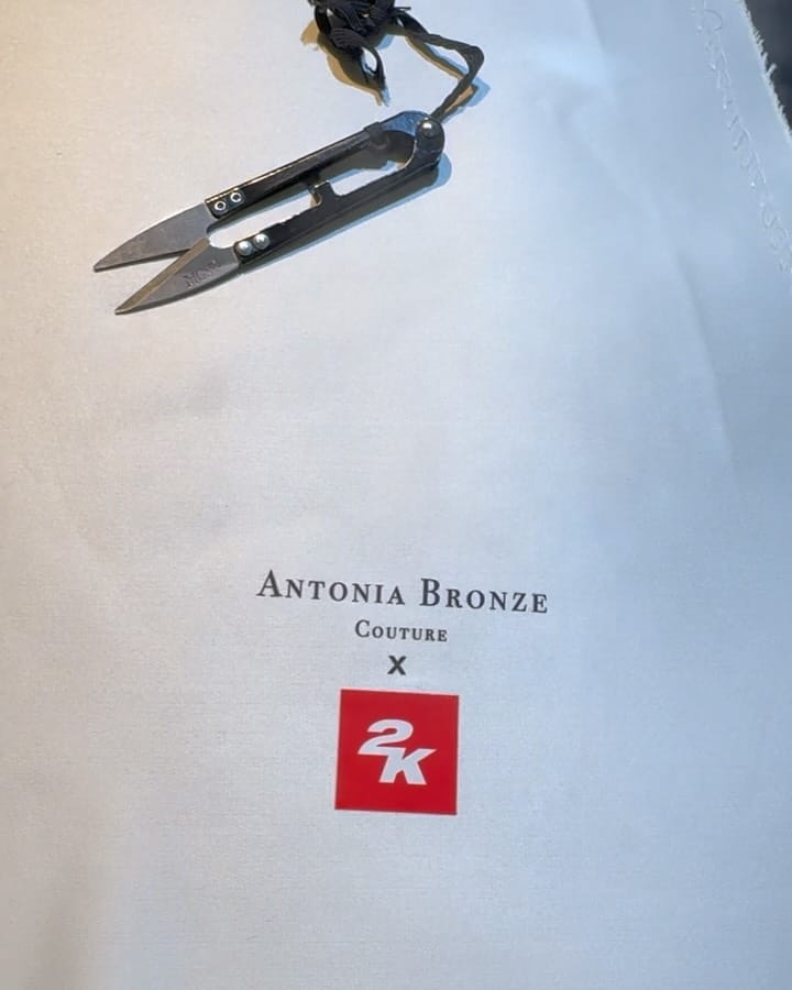 Post 1 by Antonia Bronze on Instagram (carousel)