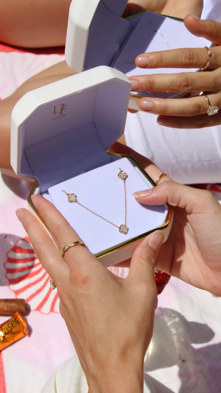 Post 3 by Diamonds Factory on Instagram (video)