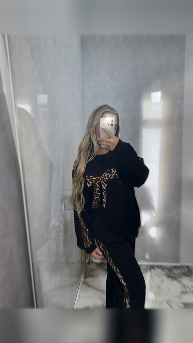 Post 5 by COLLECTIONS LONDON on Instagram (video)