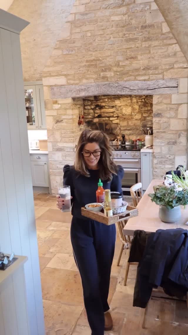 Post 8 by Sophie Stanbury on Instagram (video)