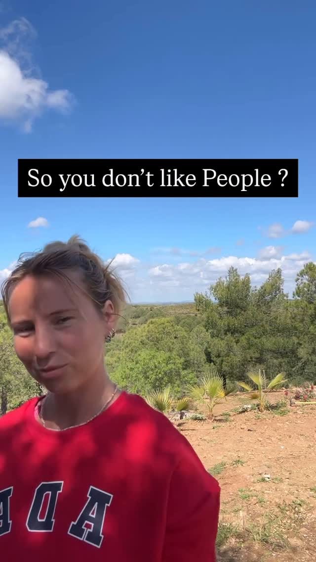 Post 9 by Billie Nuno Luna on Instagram (video)