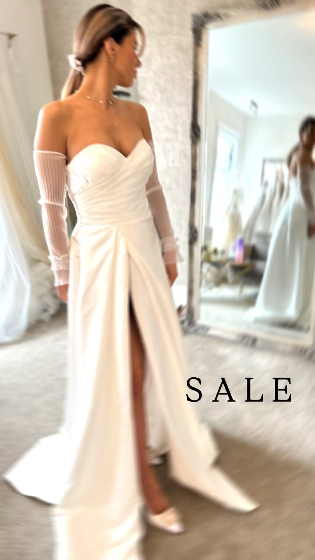 Post 1 by 𝐸𝓁𝒾𝓉𝑒 𝐵𝓇𝒾𝒹𝒶𝓁 | Yorkshire Bridal Boutiques & Bridal Outlets🤍 on Instagram (video)