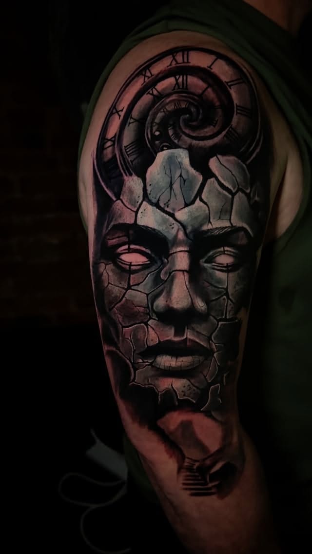 Post 9 by 𝐃𝐢𝐞 𝐅𝐨𝐫 𝐀𝐫𝐭 𝐓𝐚𝐭𝐭𝐨𝐨 Studio on Instagram (video)