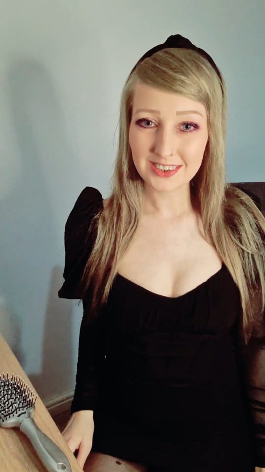 Post 7 by Kayleigh Louise Mansfield on Instagram (video)