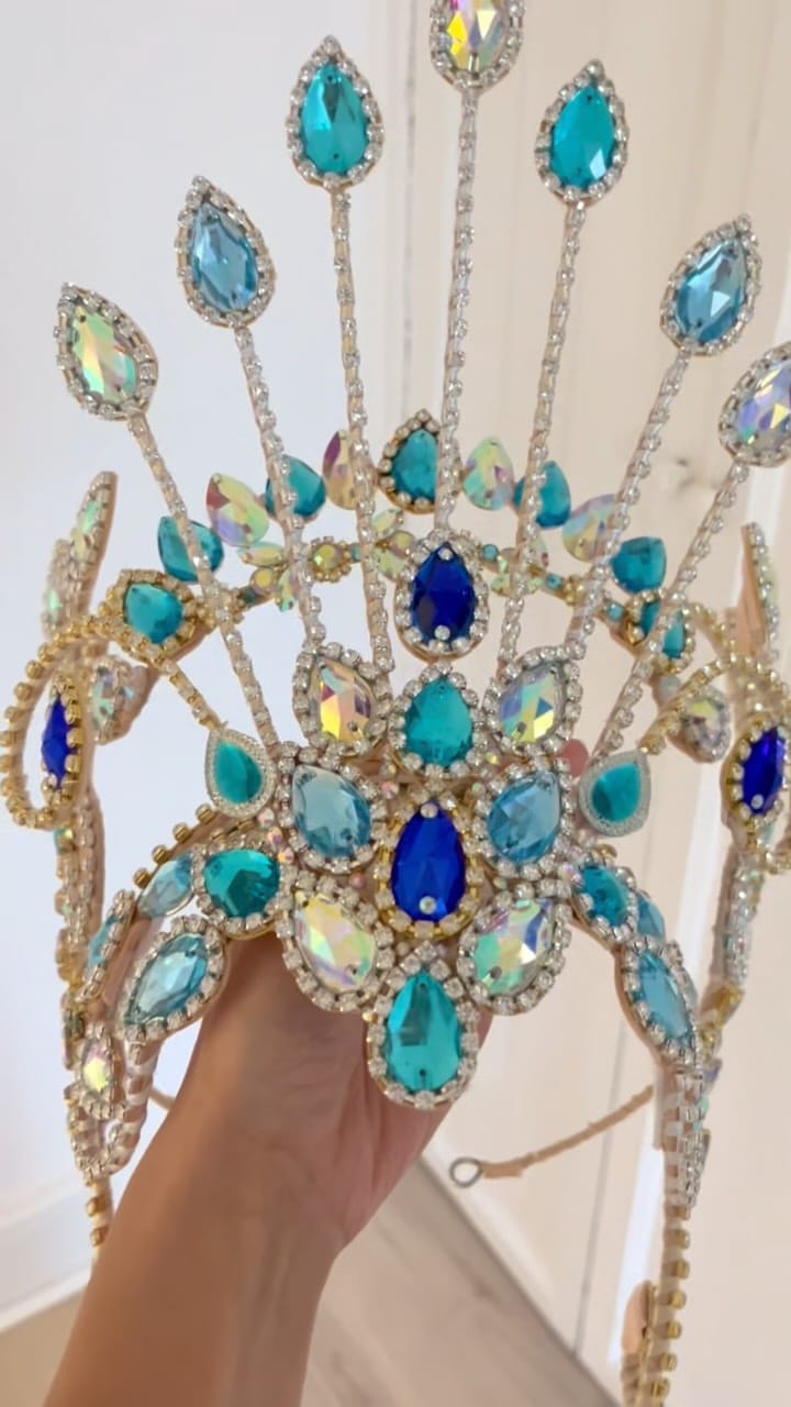 Post 2 by Ila Leila Costumes on Instagram (video)