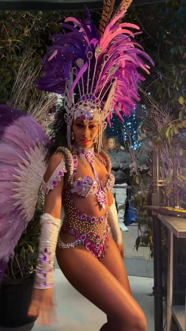 Post 1 by Ila Leila Costumes on Instagram (video)