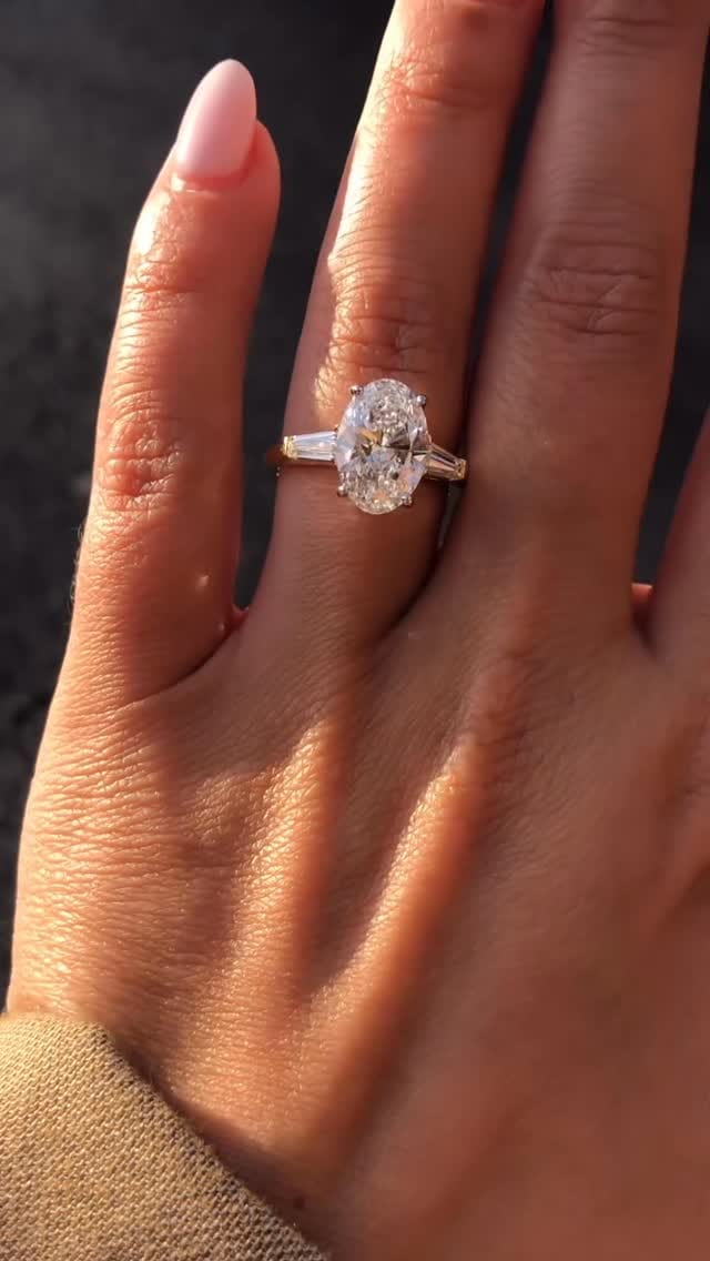 Post 2 by Daniel Henderson Jewellery on Instagram (video)