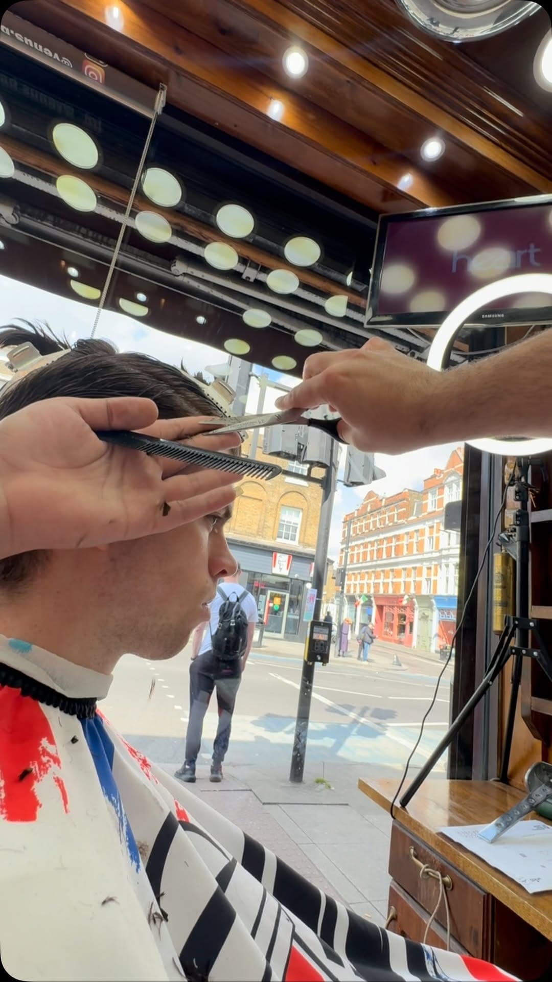 Post 6 by Venus Barbers Clapham on Instagram (video)