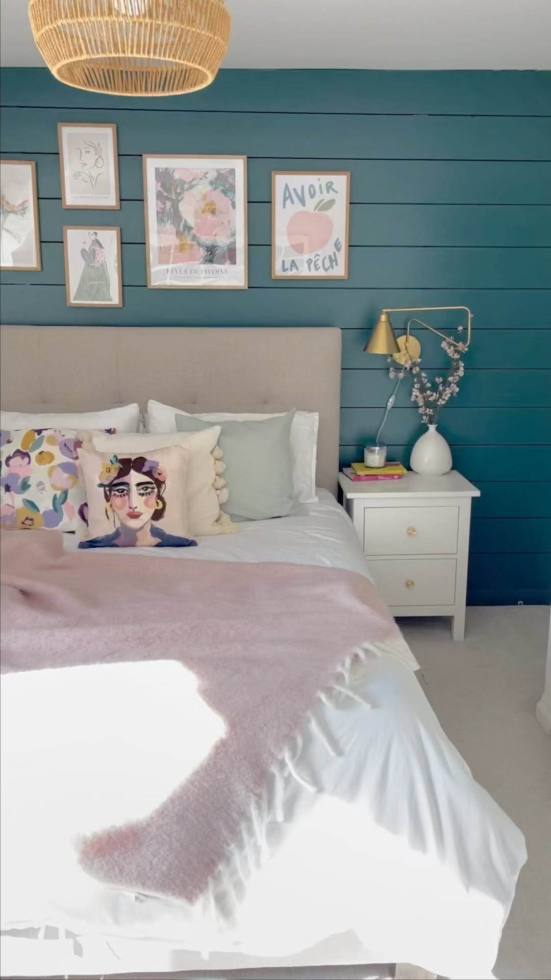 Post 7 by Emma & Spiv on Instagram (video)