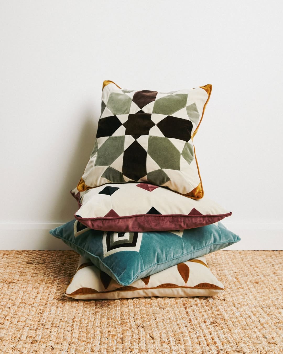 Post 4 by Couverture & The Garbstore on Instagram (image)