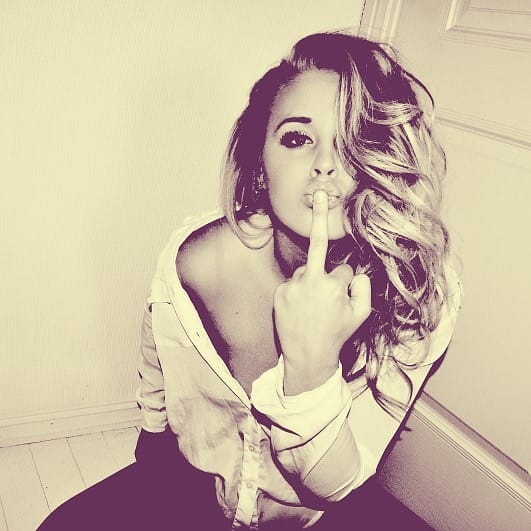 Post 10 by Martine Blonde on Instagram (image)