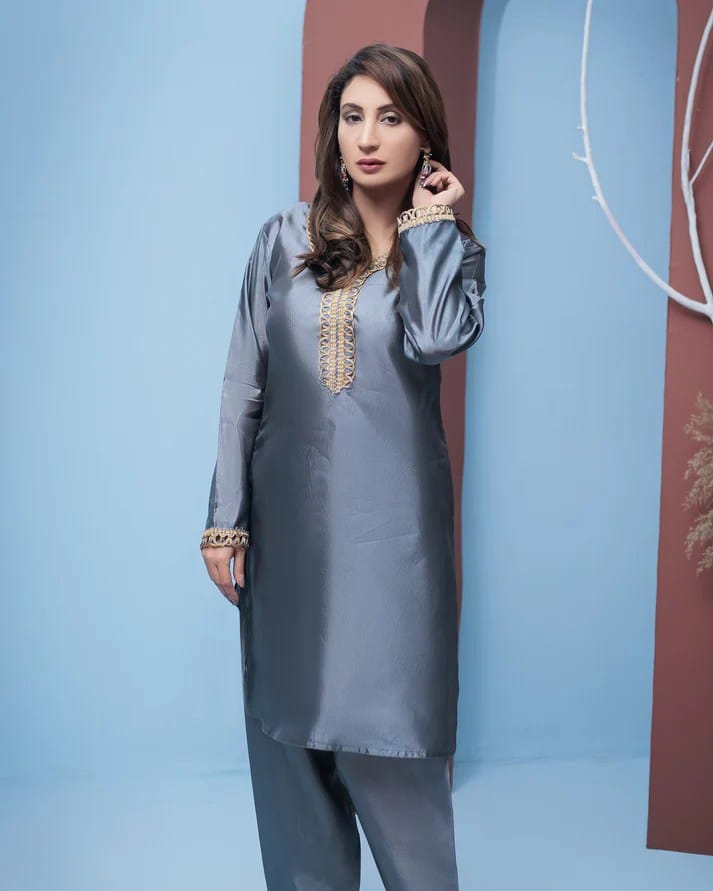 Post 2 by Areeba's Couture on Instagram (carousel)