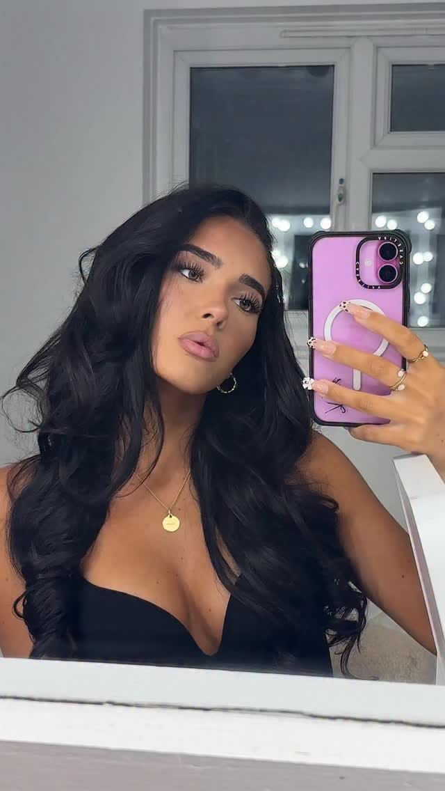 Post 8 by Kay Violet on Instagram (video)