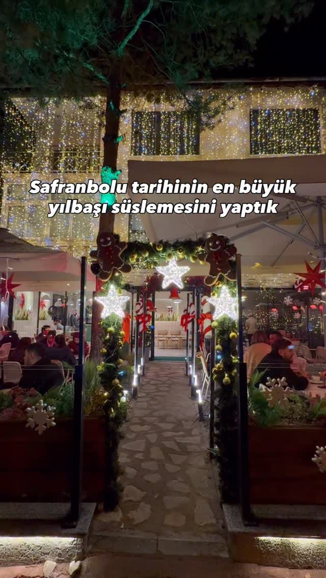 Post 7 by VERSANDO Chocolate on Instagram (video)