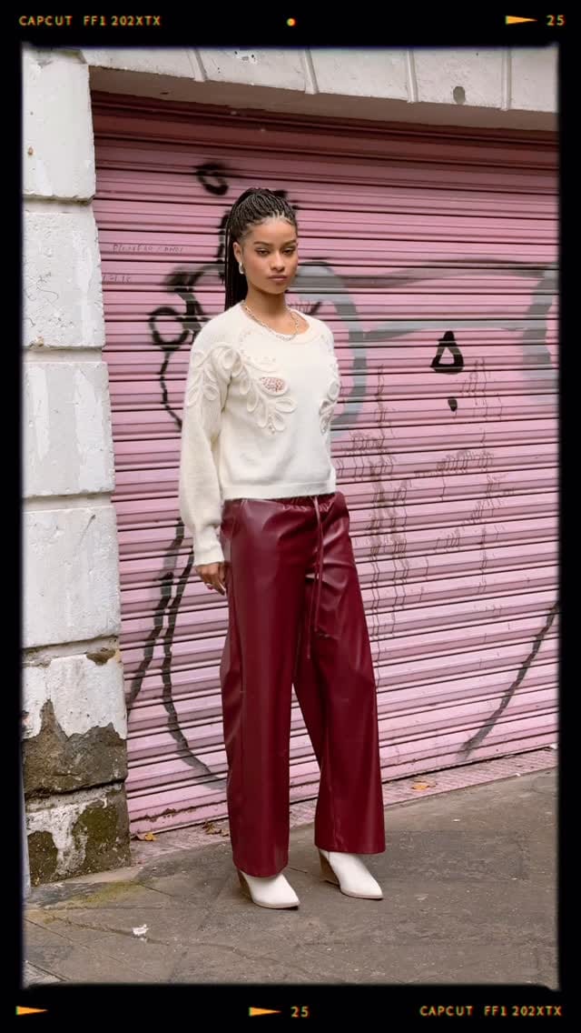 Post 3 by Biography Mx | Marca Exclusiva | Ropa de Moda on Instagram (video)