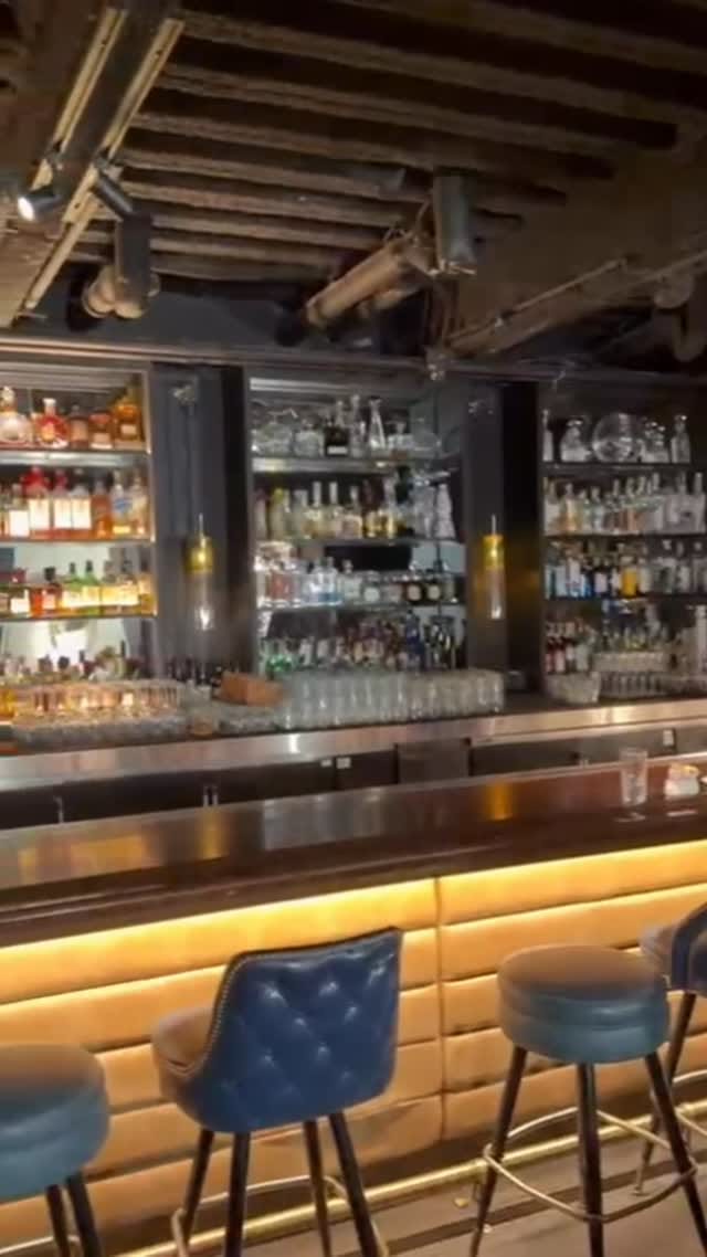 Post 1 by SARTORIA PIROZZI on Instagram (video)