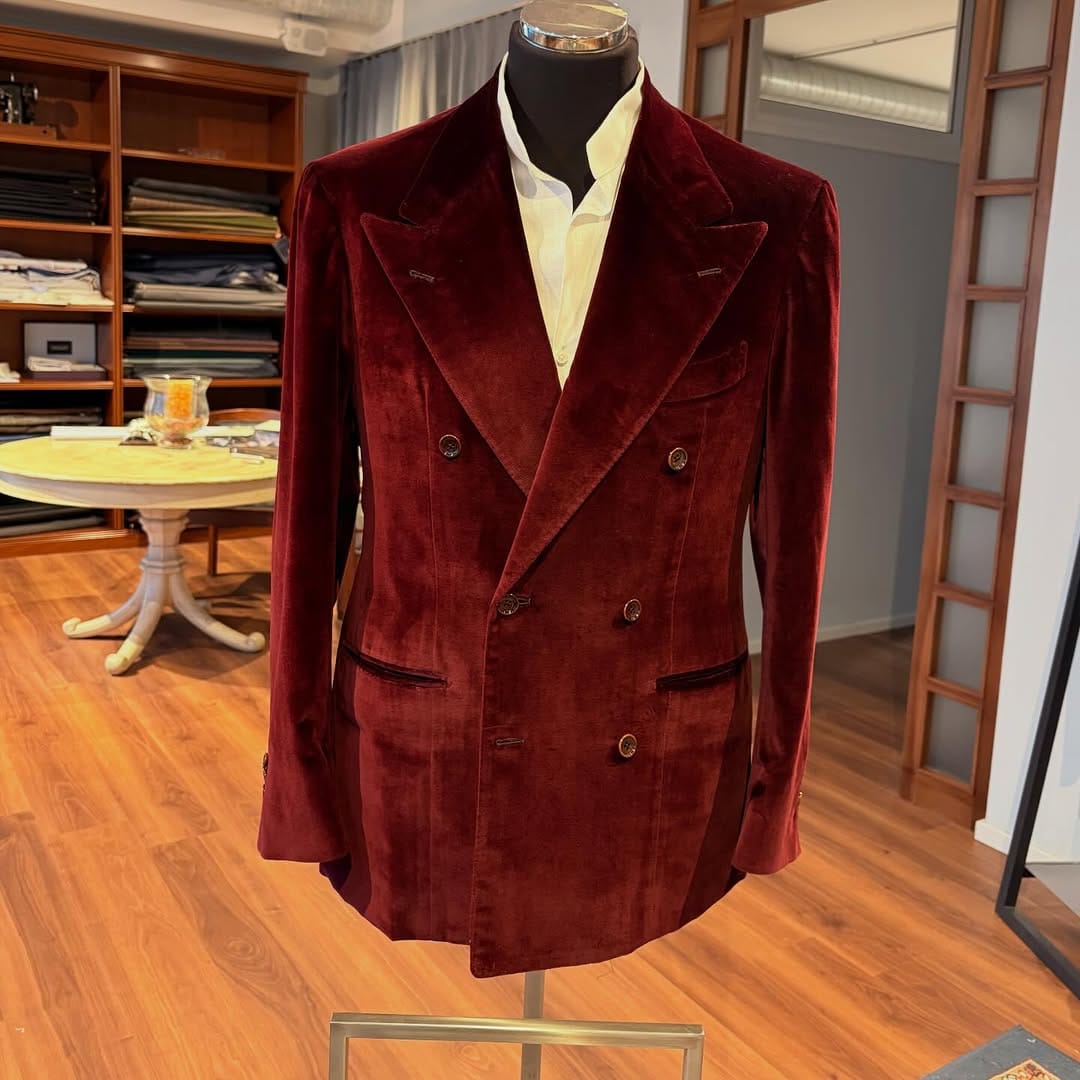 Post 10 by SARTORIA PIROZZI on Instagram (image)