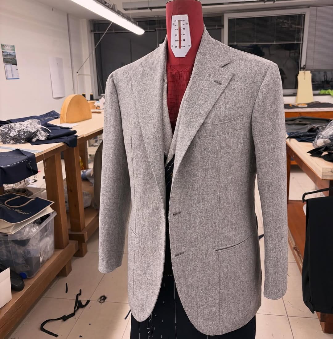 Post 3 by SARTORIA PIROZZI on Instagram (carousel)