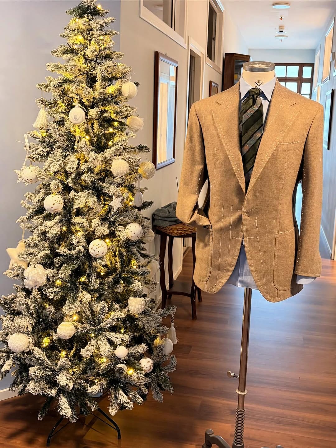 Post 7 by SARTORIA PIROZZI on Instagram (image)