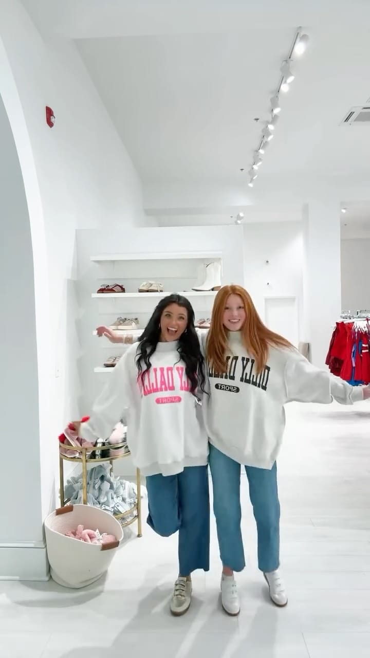 Post 10 by I Just Have To Have It on Instagram (video)