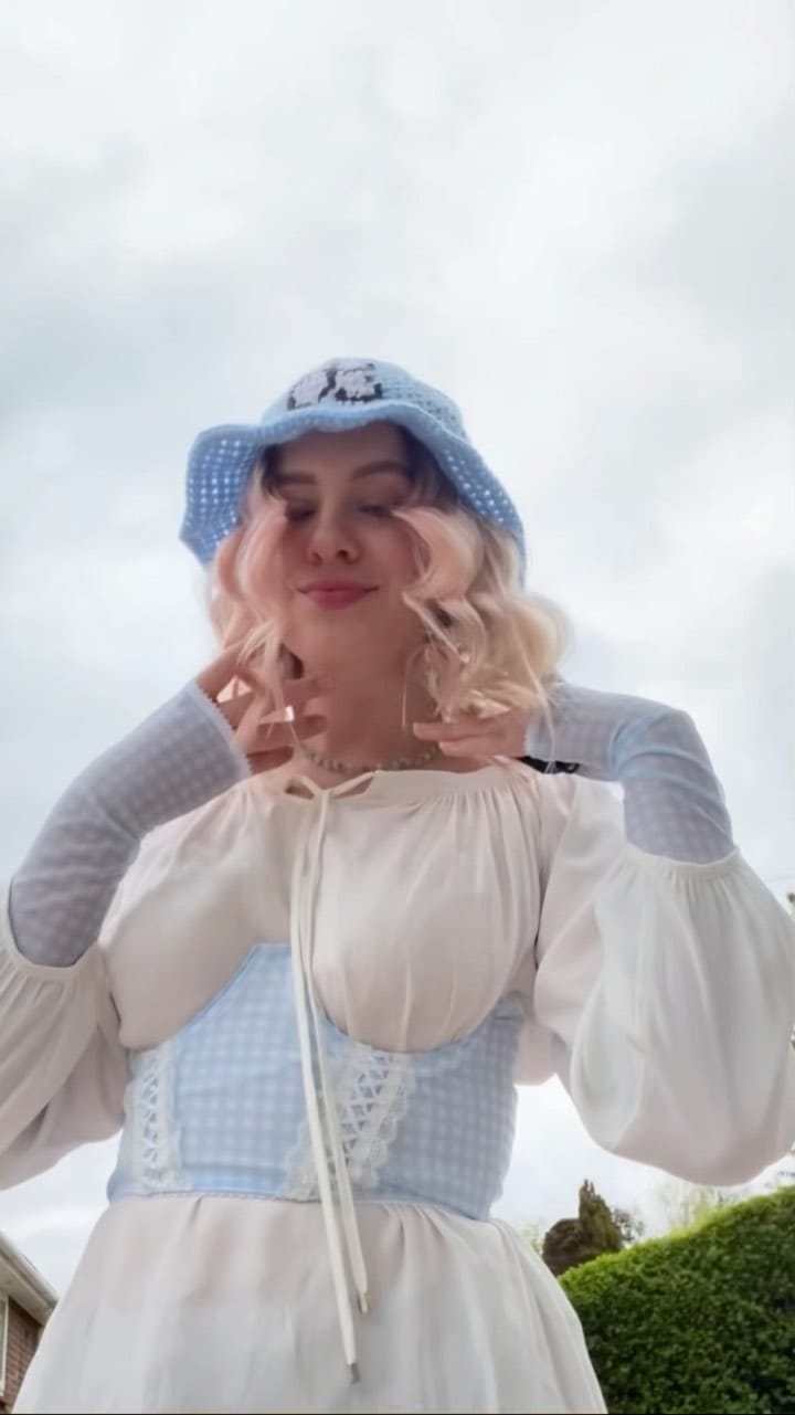 Post 3 by Elisa🐄crochet&upcycling on Instagram (video)