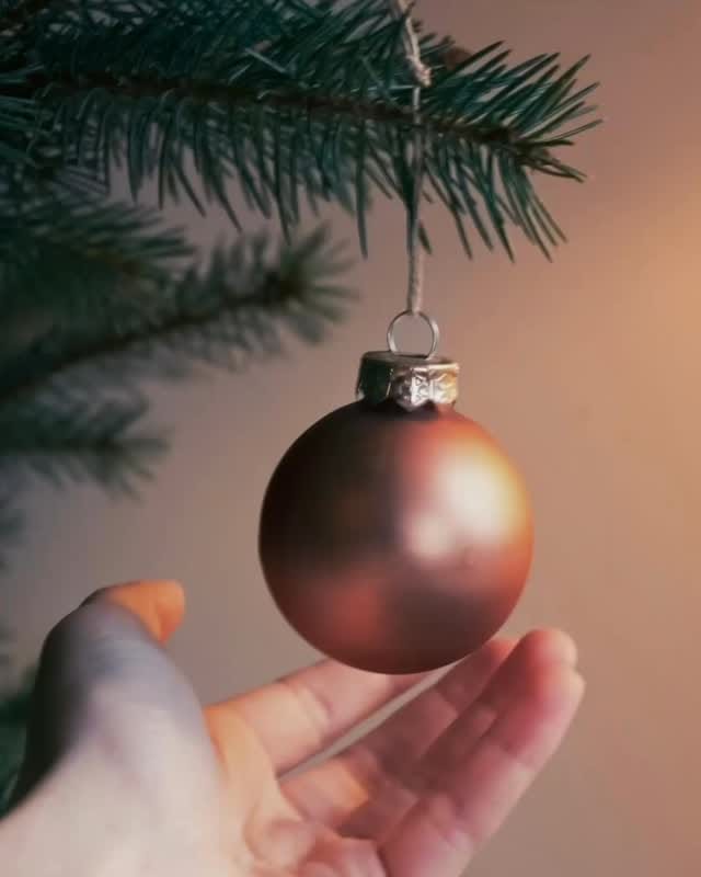 Post 5 by Azuni London Jewellery on Instagram (video)