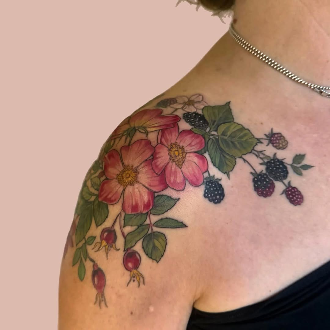 Post 6 by Harriet Hapgood. Botanical Tattoos. London UK on Instagram (image)