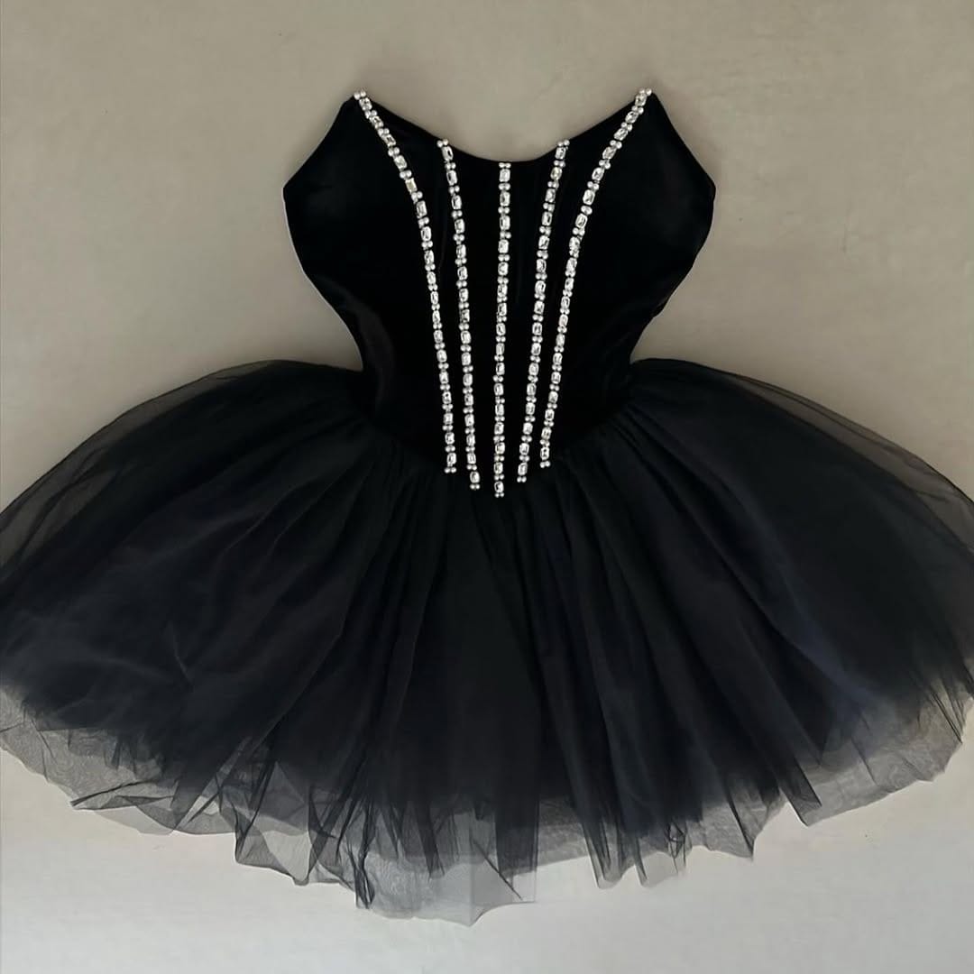 Post 6 by Pretty on Purpose | Canadian Online Women’s Fashion Boutique on Instagram (carousel)