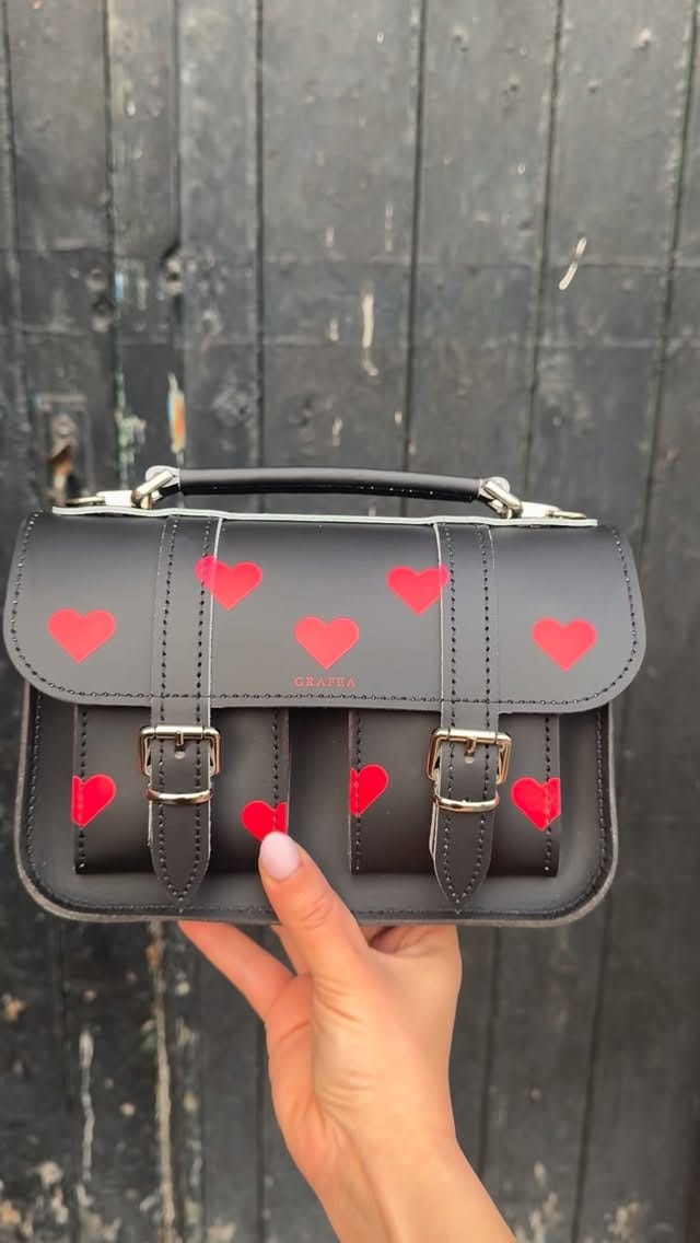 Post 3 by grafea on Instagram (video)