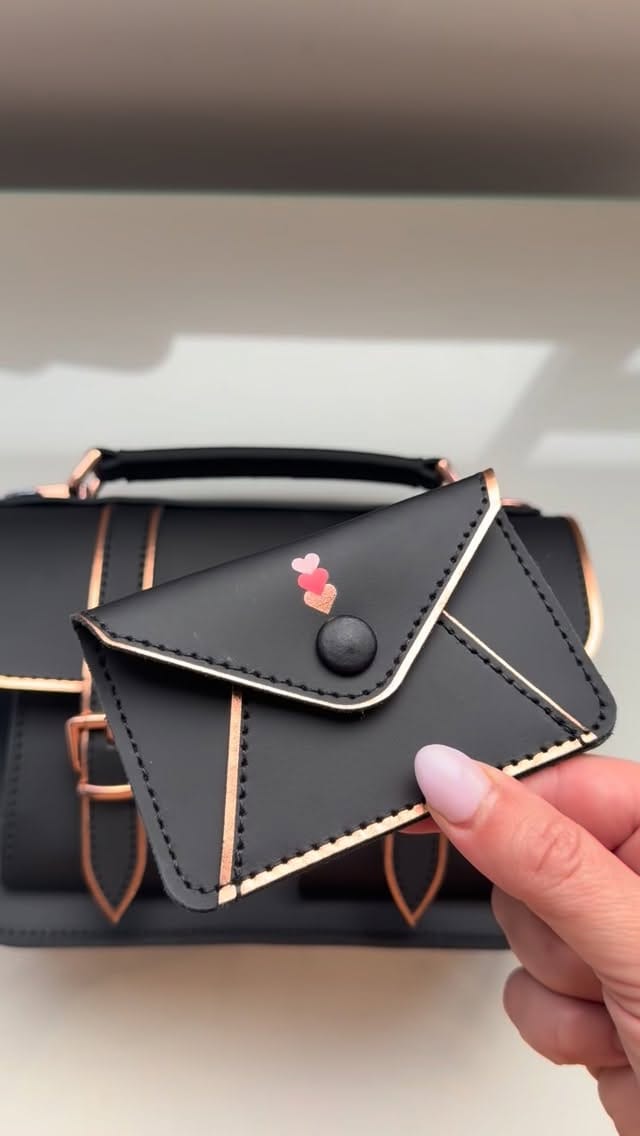 Post 4 by grafea on Instagram (video)
